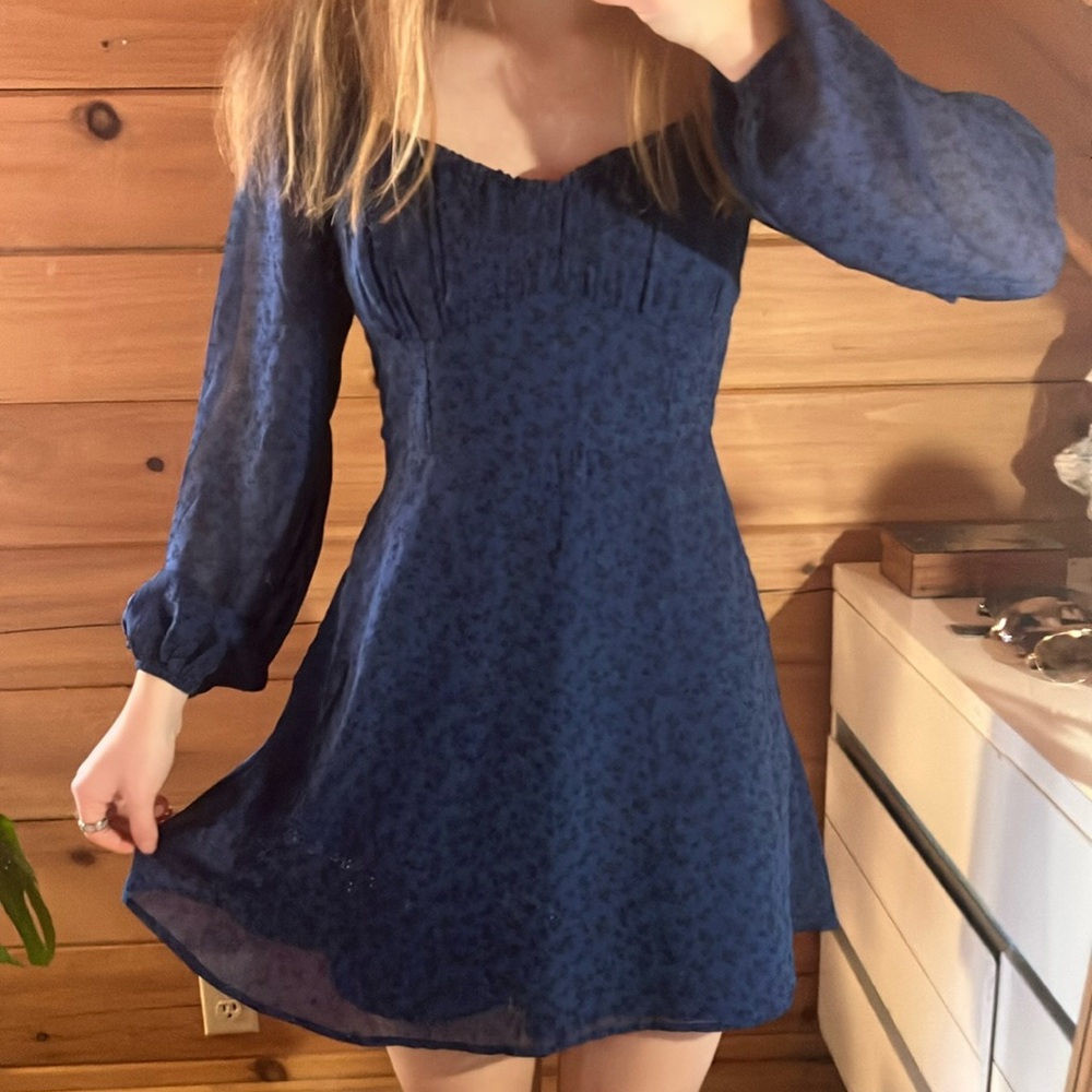 Women’s size small blue dress with pockets